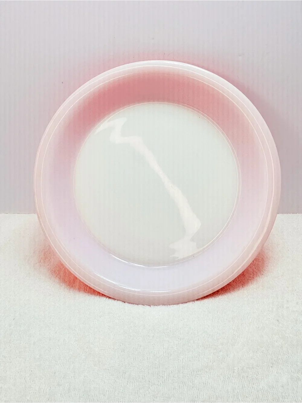 Vintage Pyrex Pie Dish In Excellent Condition